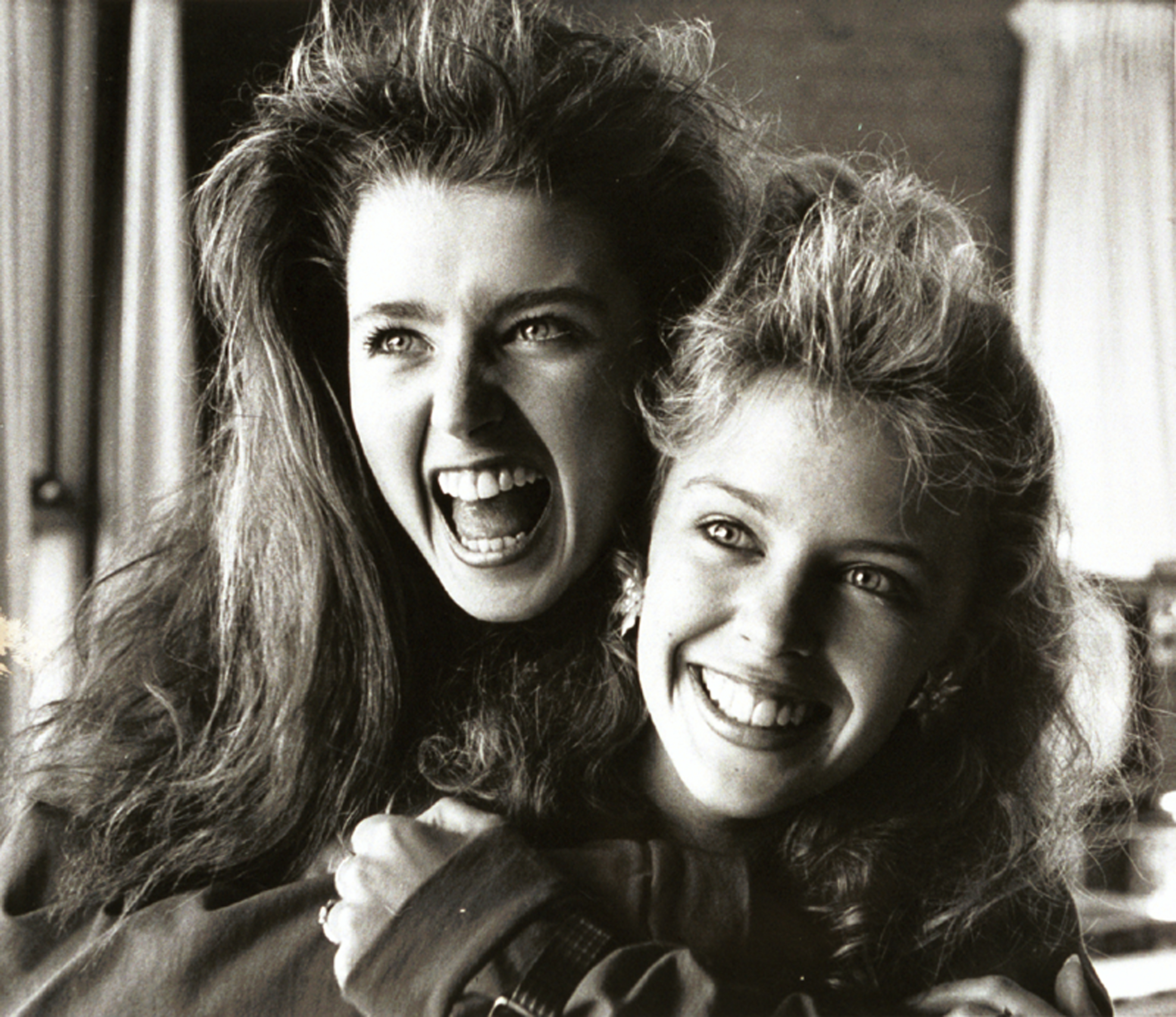 Portraits - ~/Content/Media/Portraits/LDanni & Kylie.jpg)